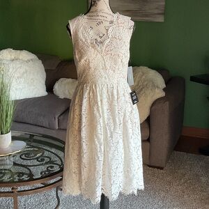 NWT Lulu's Lace Midi Dress - Cream, Size M